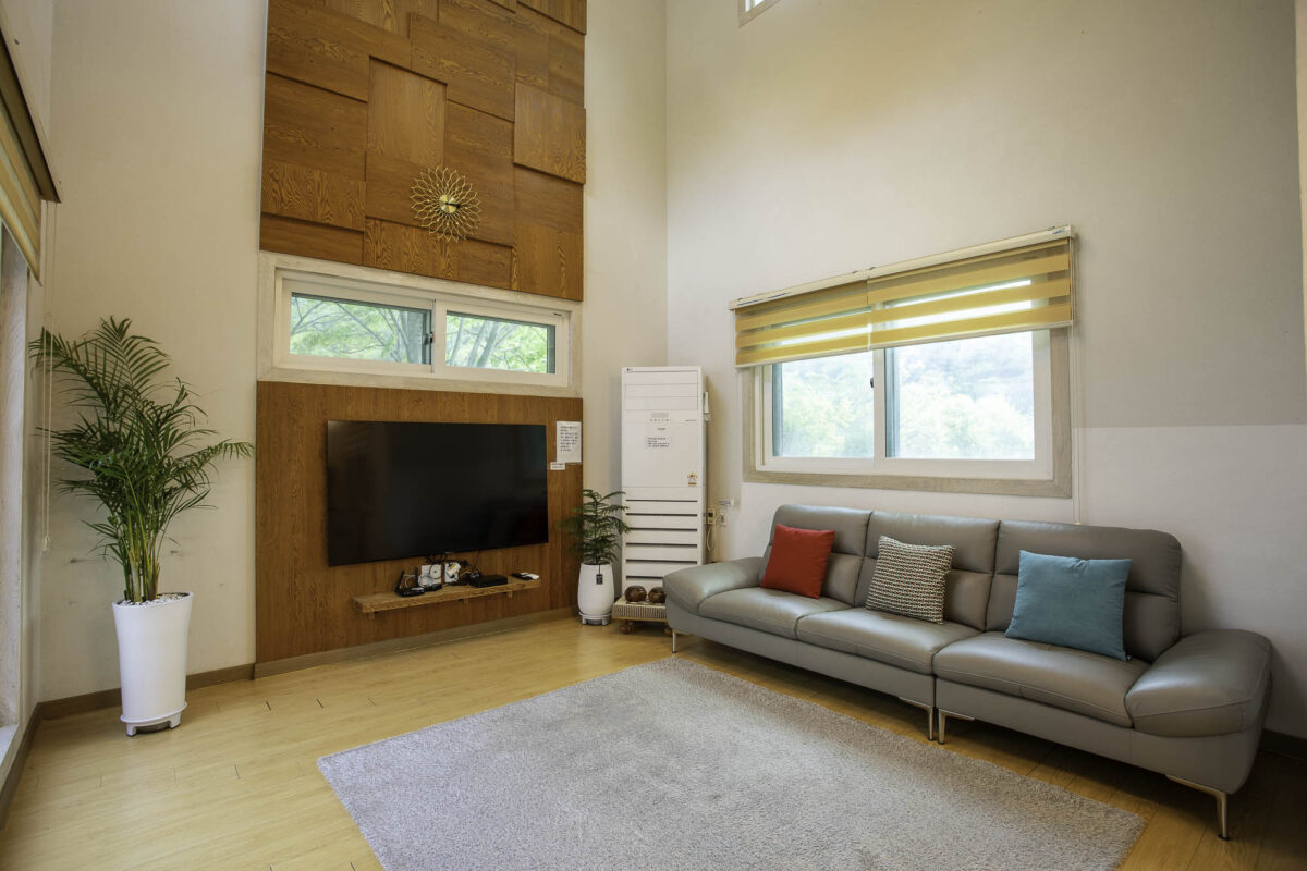 Villa-Terra-Room3-1-1200x800